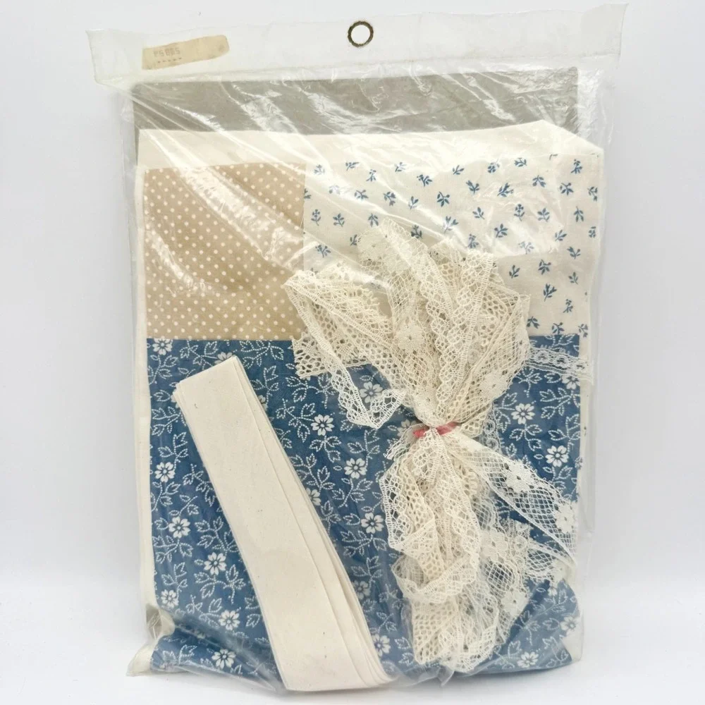 Vintage 1989 Sewing Kit Yours Truly Victorian Collection Soft Fabric Lace 2717